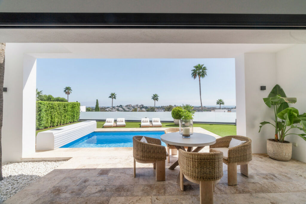 Detached Villa Benahavís Málaga - image 5