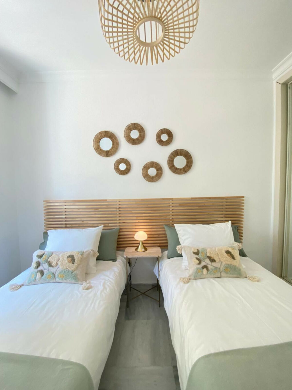 Ground Floor Apartment The Golden Mile Málaga - image 5