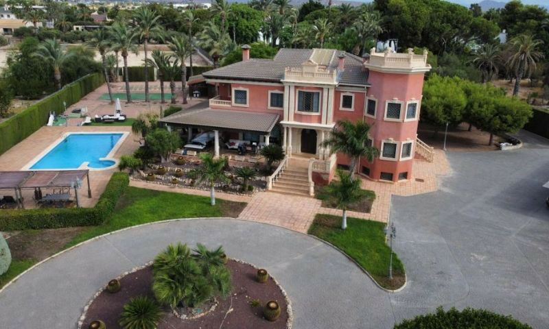 Detached Villa Elche Alicante - image 5