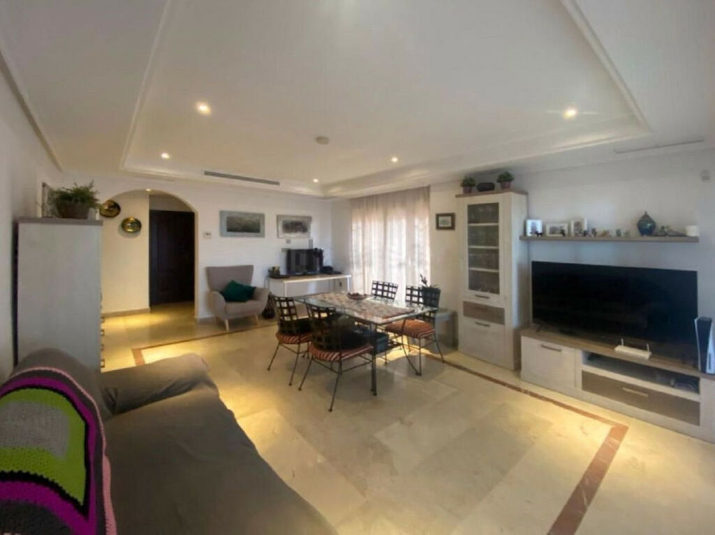 Ground Floor Apartment Elviria Málaga - image 5