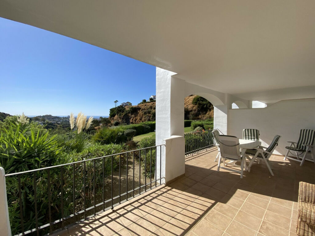 Ground Floor Apartment La Quinta Málaga - image 5