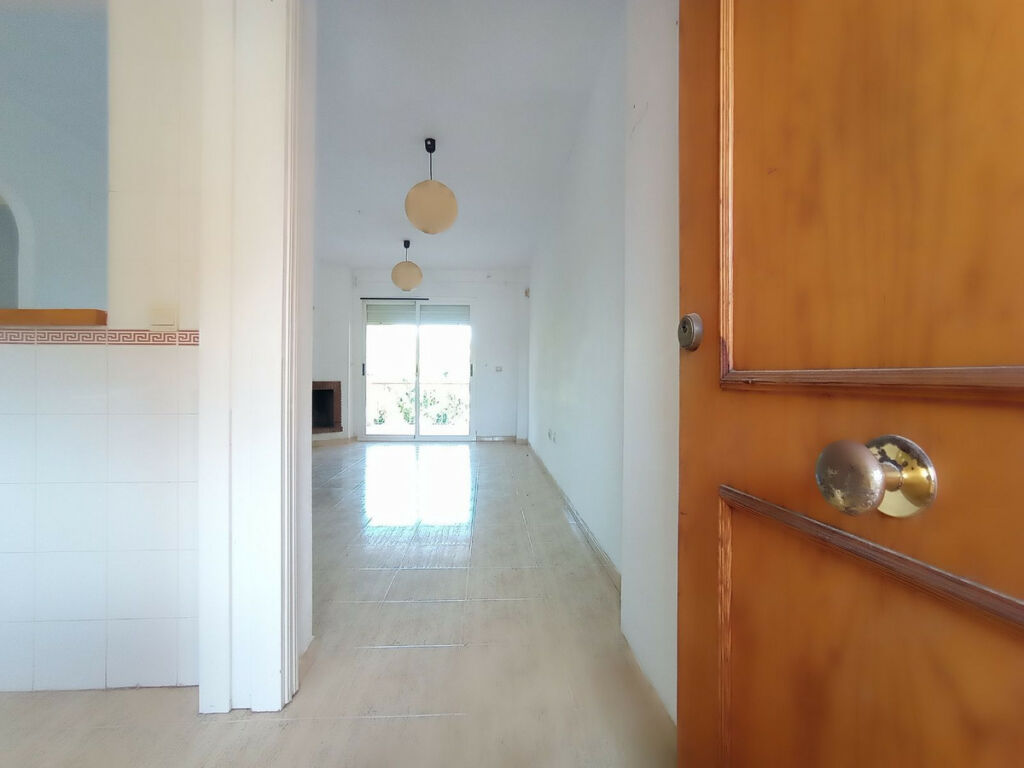 Middle Floor Apartment Calahonda Málaga - image 5