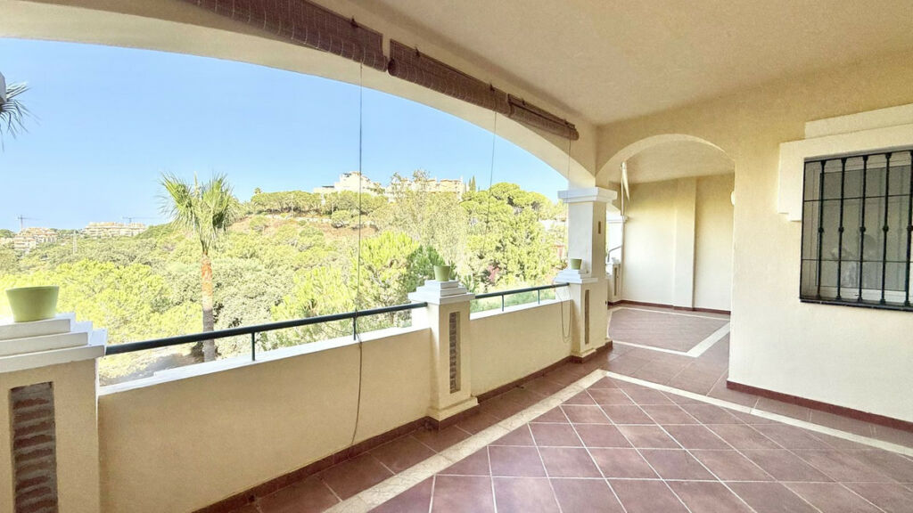 Ground Floor Apartment Elviria Málaga - image 5