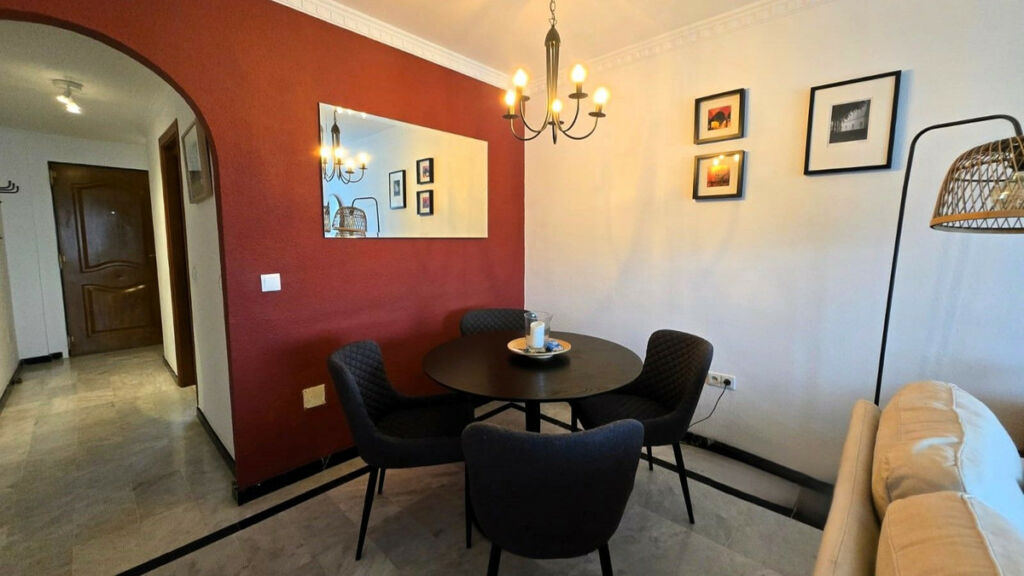 Top Floor Apartment Torrenueva Málaga - image 5