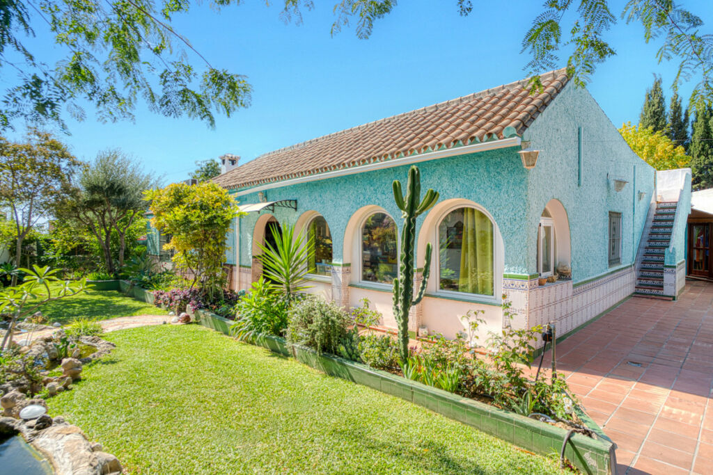 Detached Villa Marbella Málaga - image 5