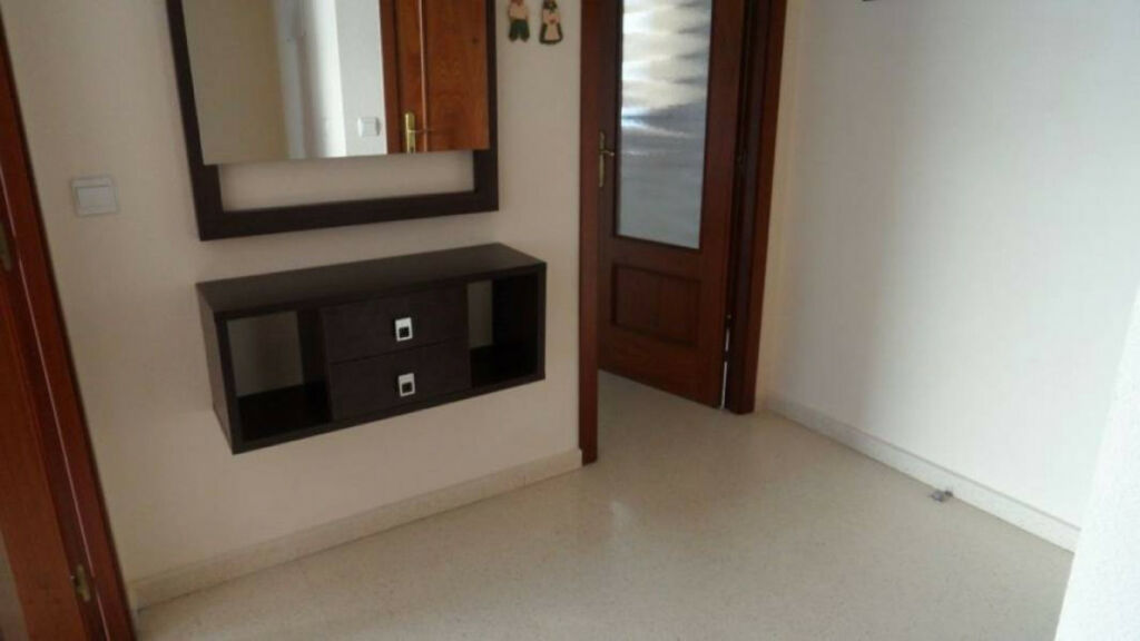 Middle Floor Apartment Benidorm Alicante - image 5