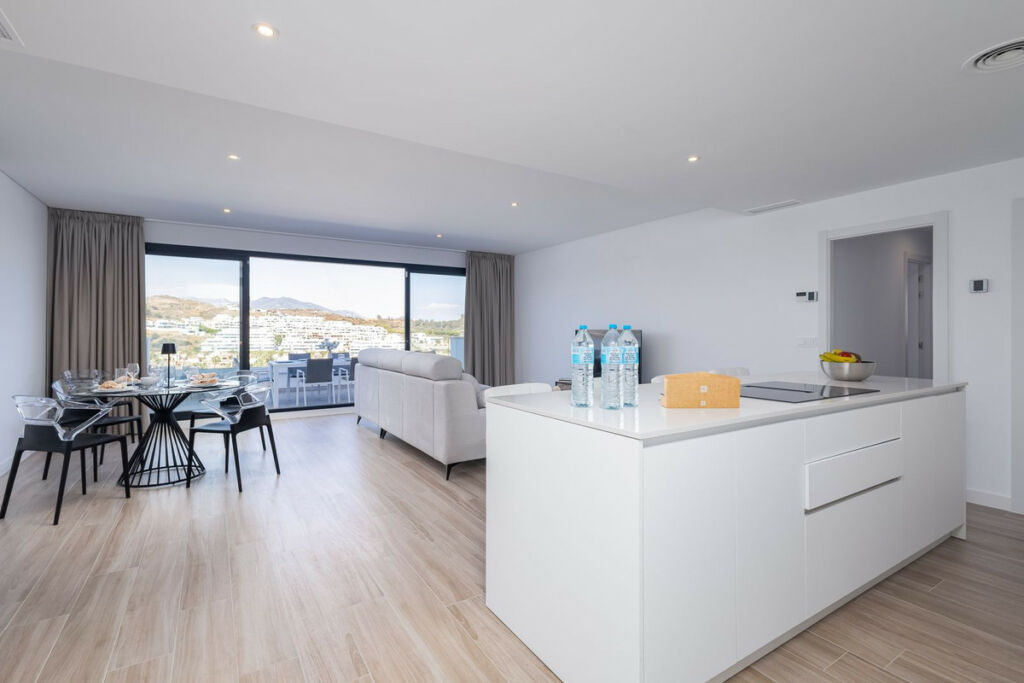 Middle Floor Apartment La Cala de Mijas Málaga - image 5