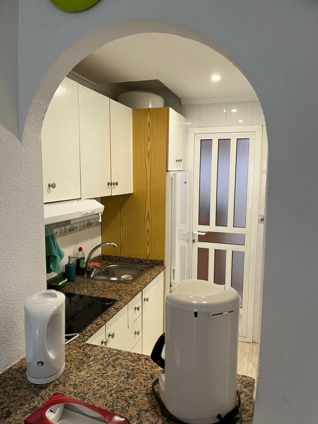 Middle Floor Apartment Torrevieja Alicante - image 5