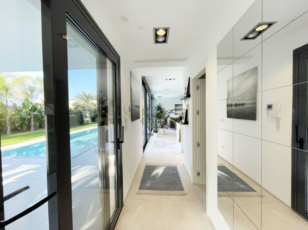 Detached Villa Calpe Alicante - image 5