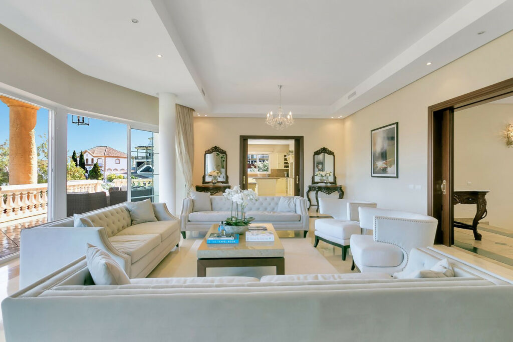 Detached Villa La Cala Golf Málaga - image 5