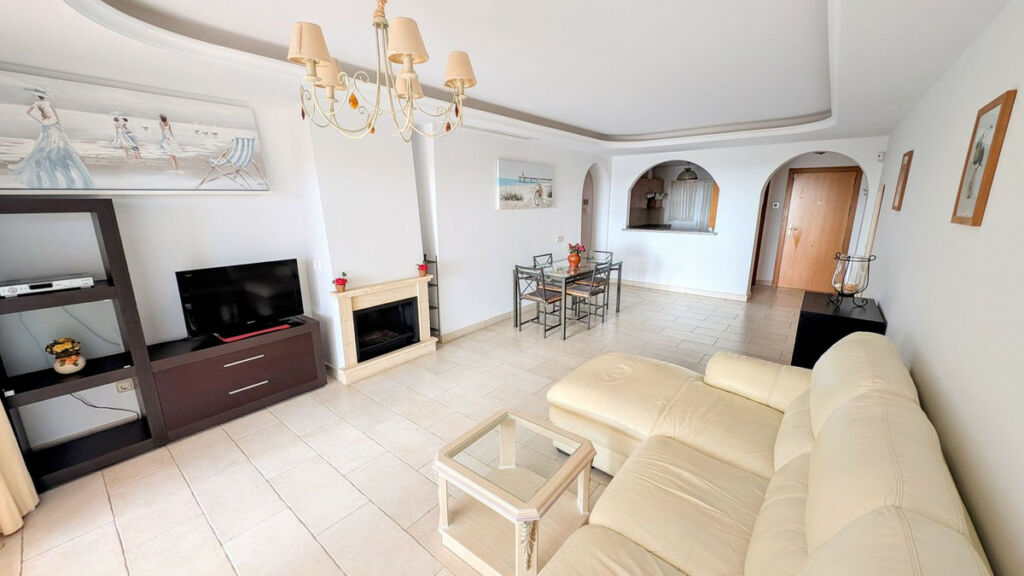 Ground Floor Apartment Benahavís Málaga - image 5