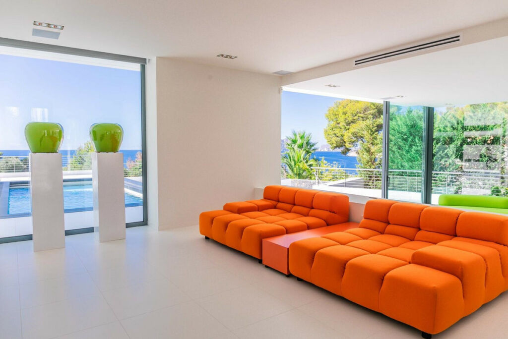 Detached Villa Moraira Alicante - image 5