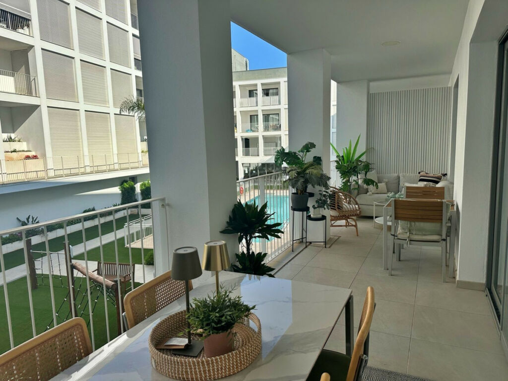 Middle Floor Apartment San Pedro de Alcántara Málaga - image 5