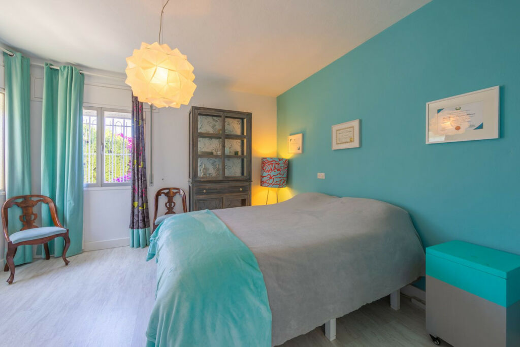 Detached Villa Guadalmina Alta Málaga - image 5