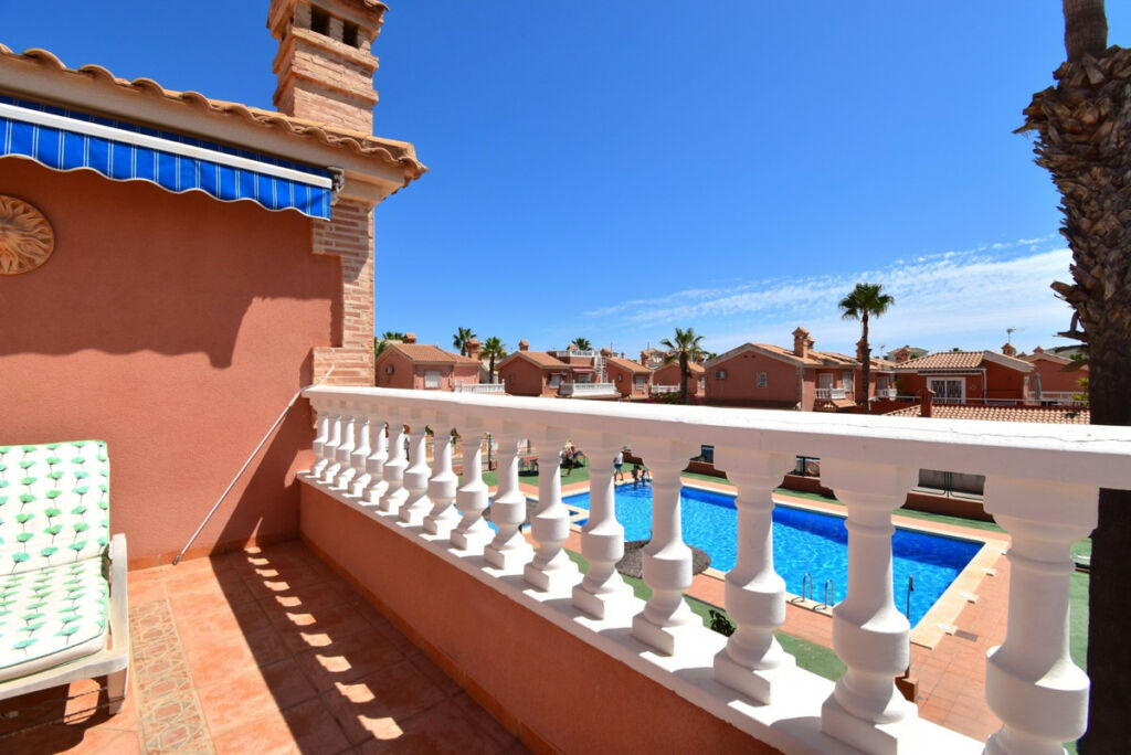 Detached Villa Playa Flamenca Alicante - image 5