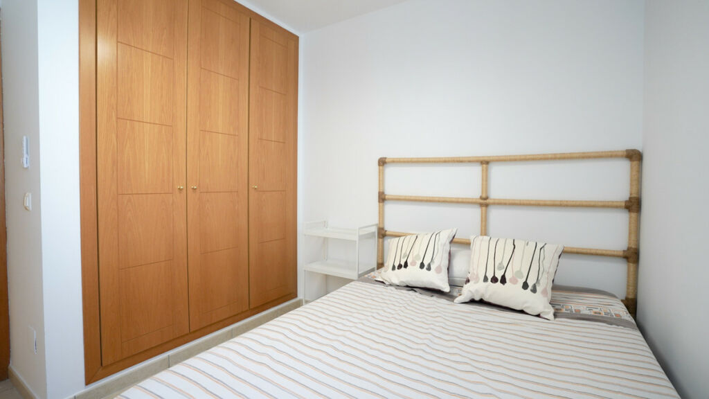 Middle Floor Apartment Nueva Andalucía Málaga - image 5