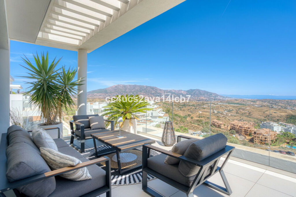 Middle Floor Apartment Calanova Golf Málaga - image 5