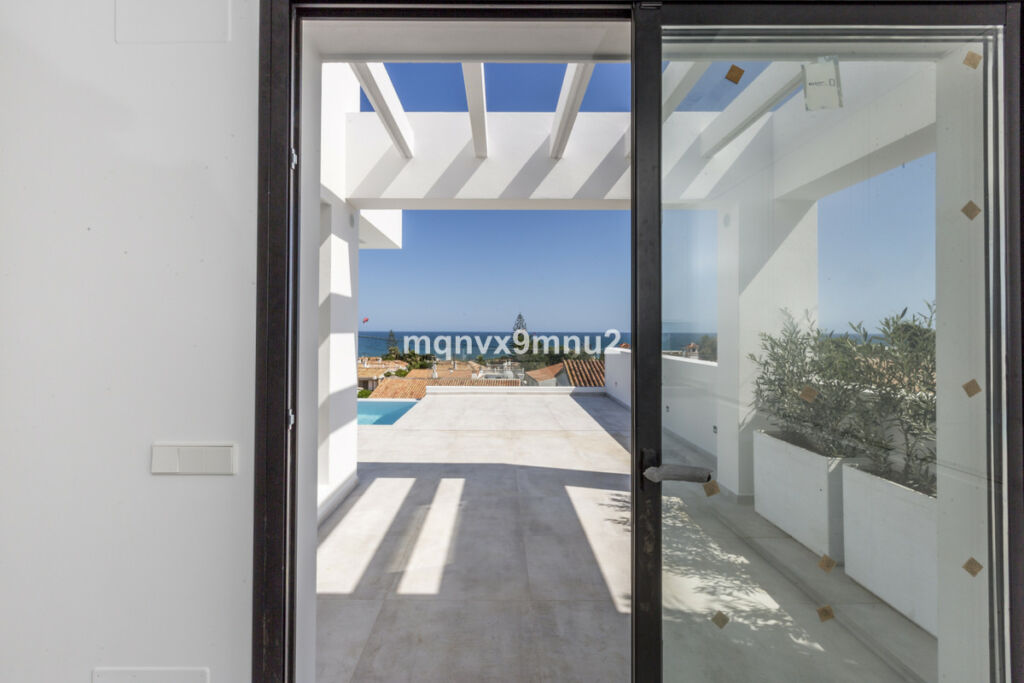 Detached Villa El Chaparral Málaga - image 50