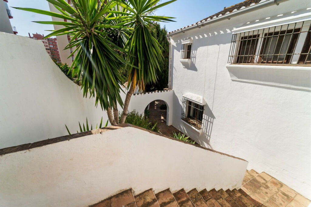 Detached Villa Fuengirola Málaga - image 50