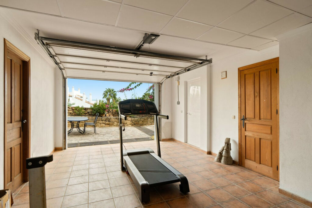 Detached Villa La Duquesa Málaga - image 50