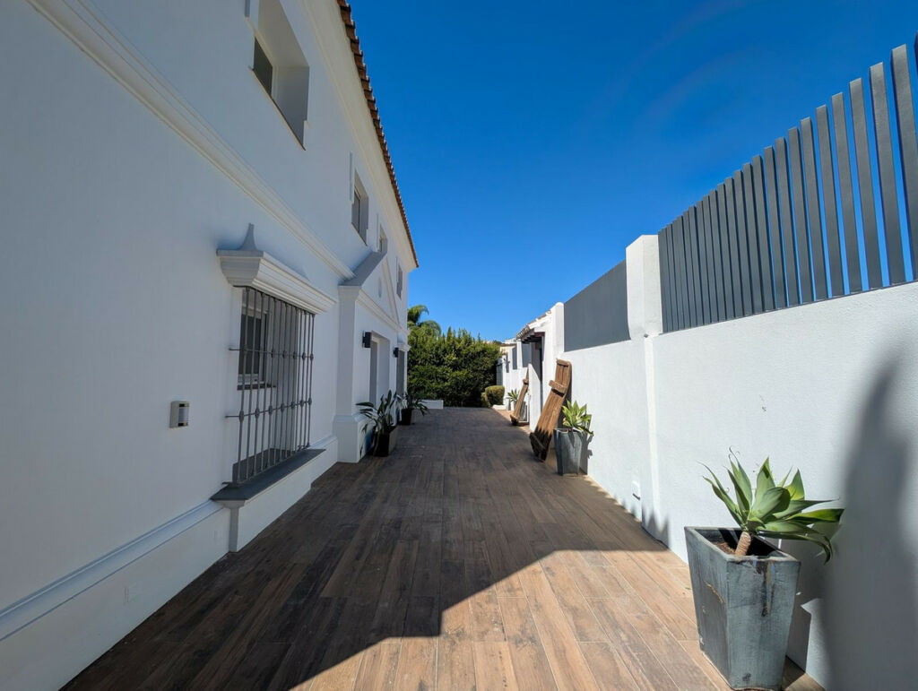 Detached Villa Nueva Andalucía Málaga - zdjęcie 50