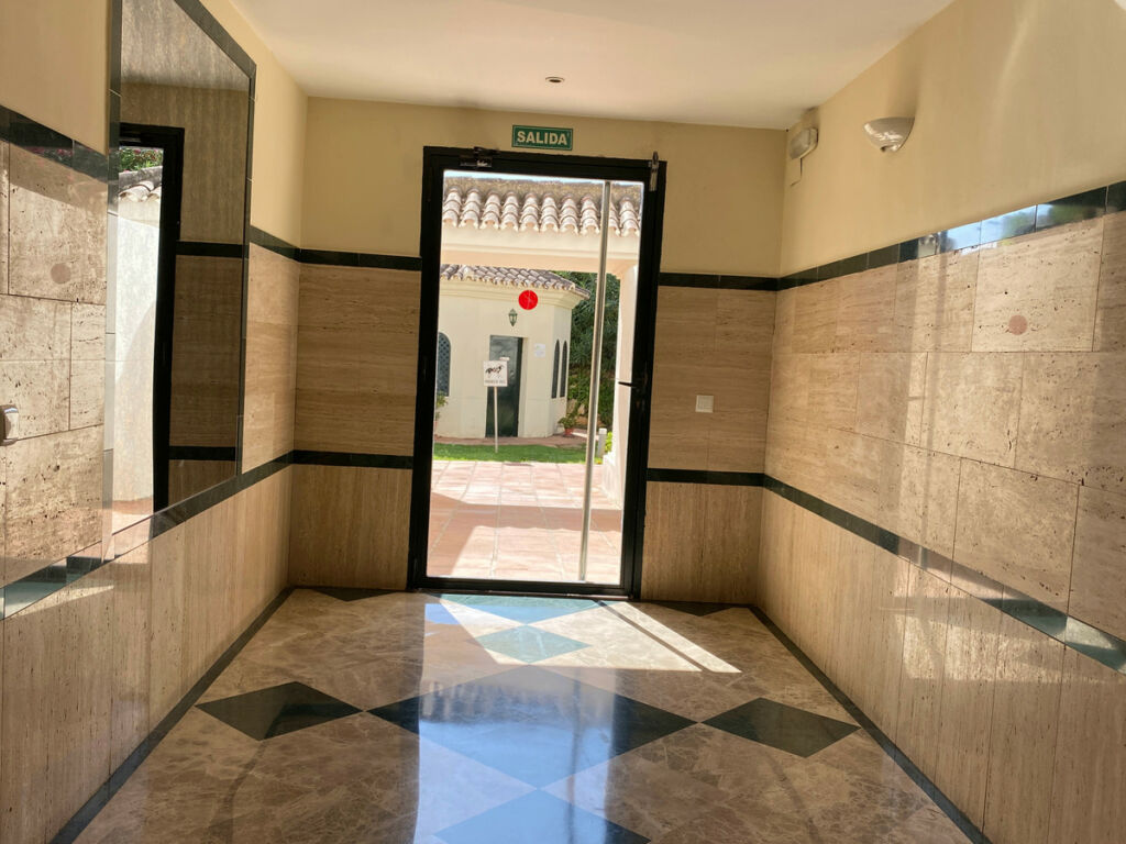 Ground Floor Apartment Puerto Banús Málaga - image 50
