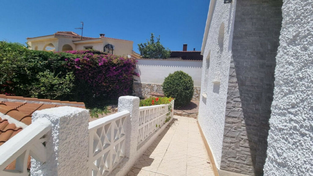 Detached Villa Ciudad Quesada Alicante - image 51