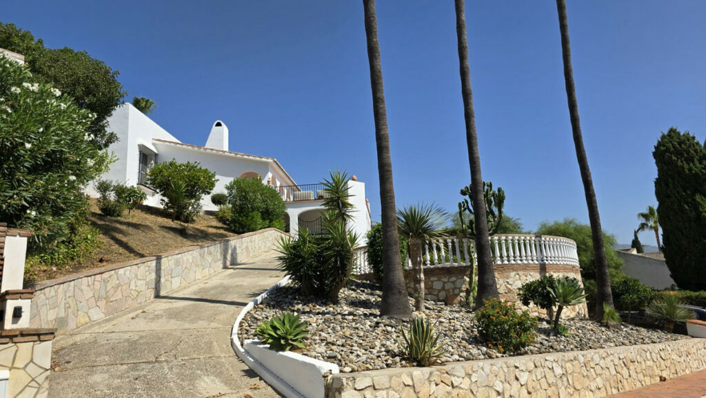 Detached Villa Cerros del Aguila Málaga - image 51