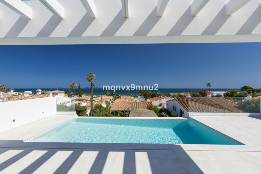 Detached Villa El Chaparral Málaga - image 51