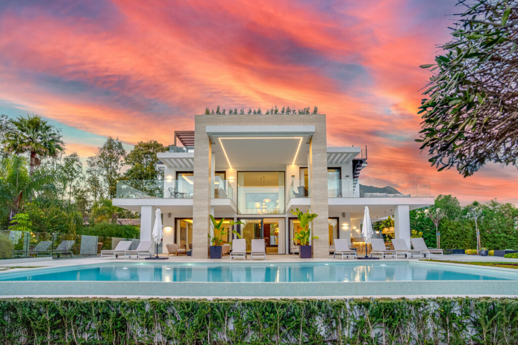 Detached Villa The Golden Mile Málaga - image 52