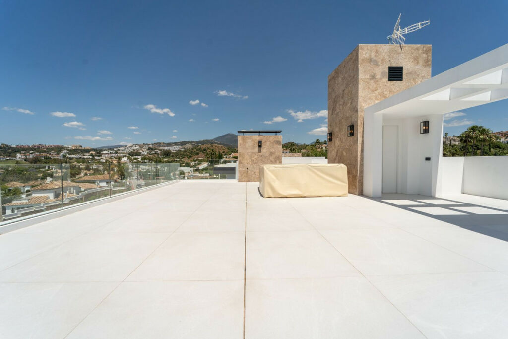 Detached Villa Nueva Andalucía Málaga - image 54