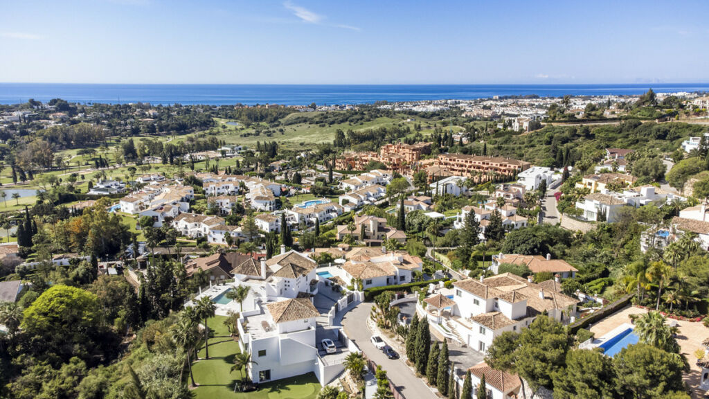 Detached Villa Benahavís Málaga - image 54