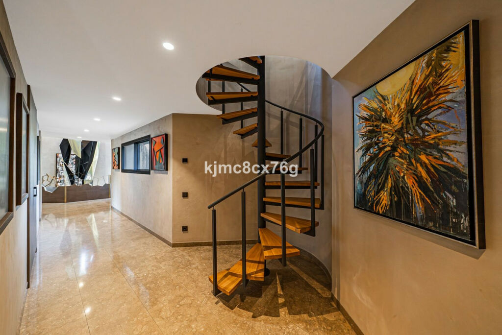 Detached Villa Guadalmina Baja Málaga - image 55