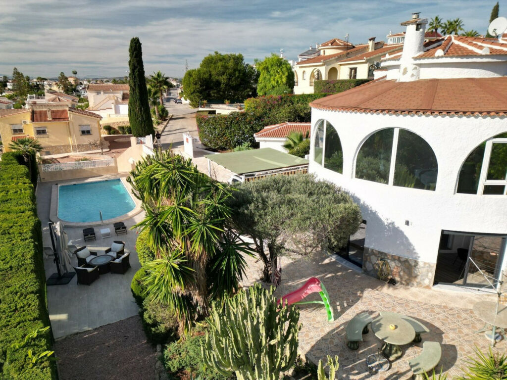 Detached Villa Ciudad Quesada Alicante - image 56