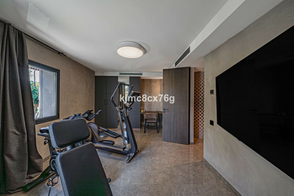 Detached Villa Guadalmina Baja Málaga - image 56