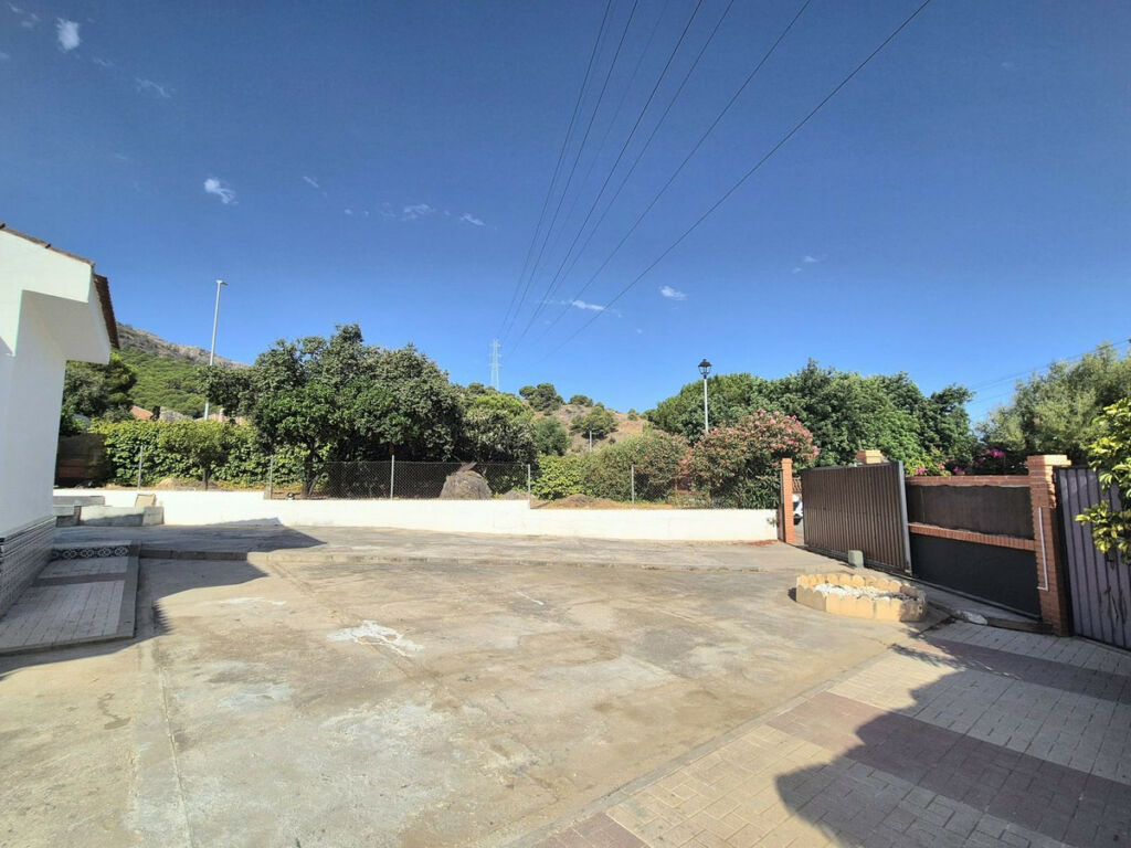 Detached Villa Alhaurín de la Torre Málaga - image 57