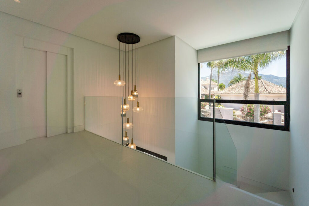 Detached Villa Nueva Andalucía Málaga - image 58