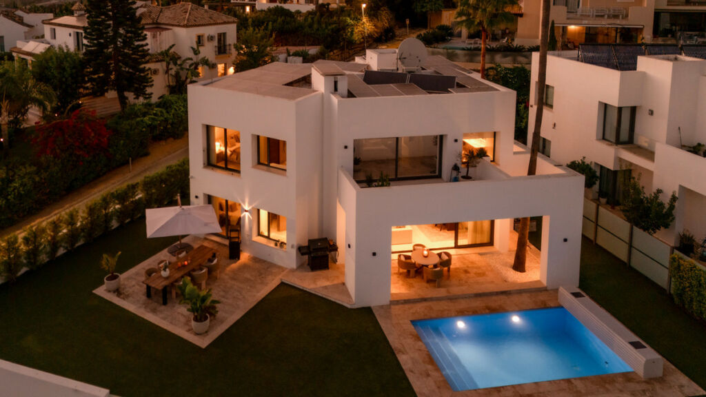 Detached Villa Benahavís Málaga - image 58