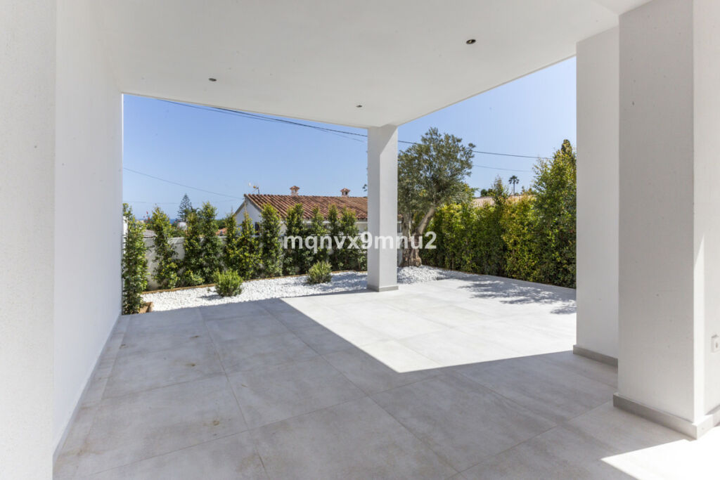 Detached Villa El Chaparral Málaga - image 59
