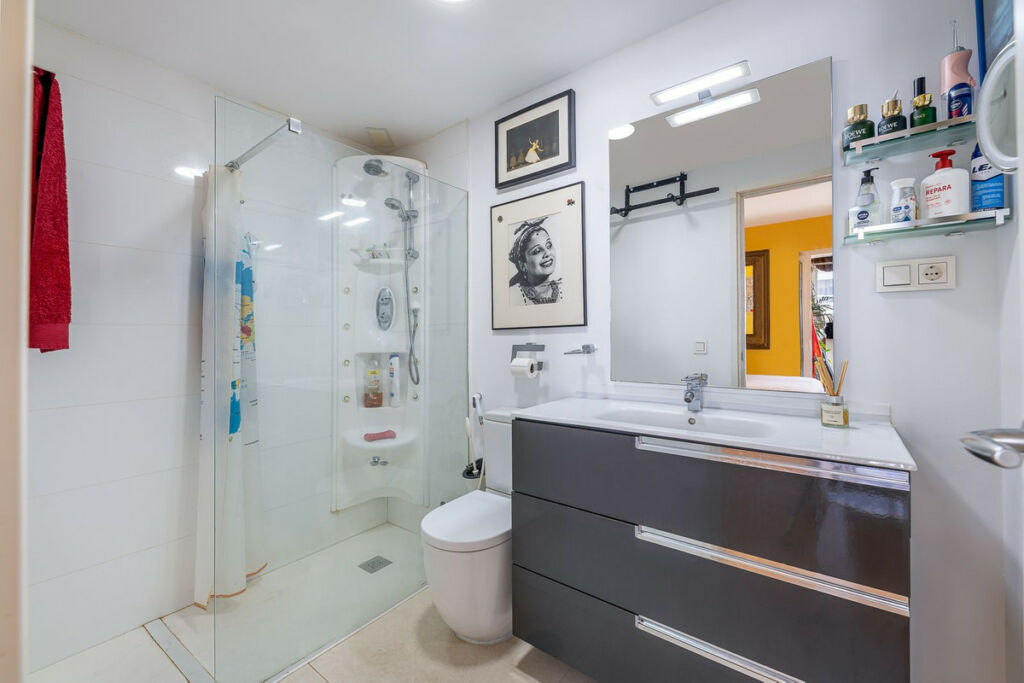 Top Floor Apartment Fuengirola Málaga - image 6