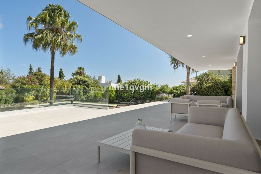 Detached Villa Guadalmina Alta Málaga - image 7