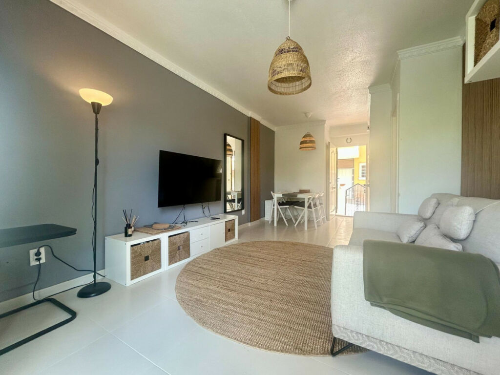 Townhouse Montemar Alicante - image 6