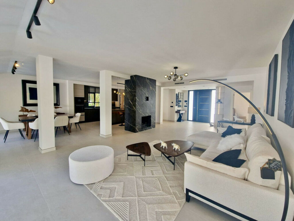 Detached Villa Marbella Málaga - image 6