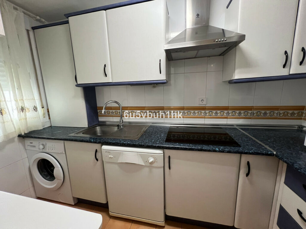 Ground Floor Apartment Fuengirola Málaga - image 6