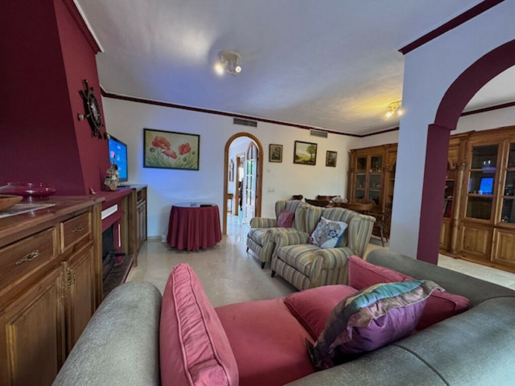 Townhouse San Pedro de Alcántara Málaga - image 6