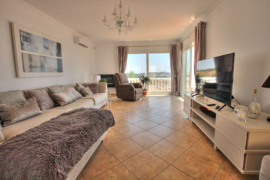 Detached Villa La Cala Málaga - image 6