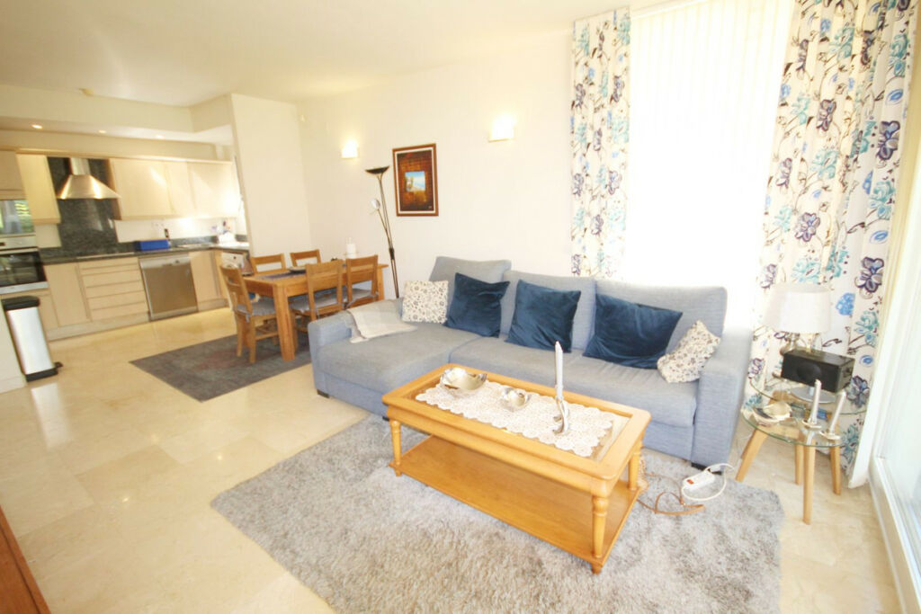 Ground Floor Apartment Riviera del Sol Málaga - image 6