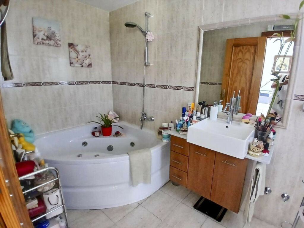 Duplex Estepona Málaga - image 6