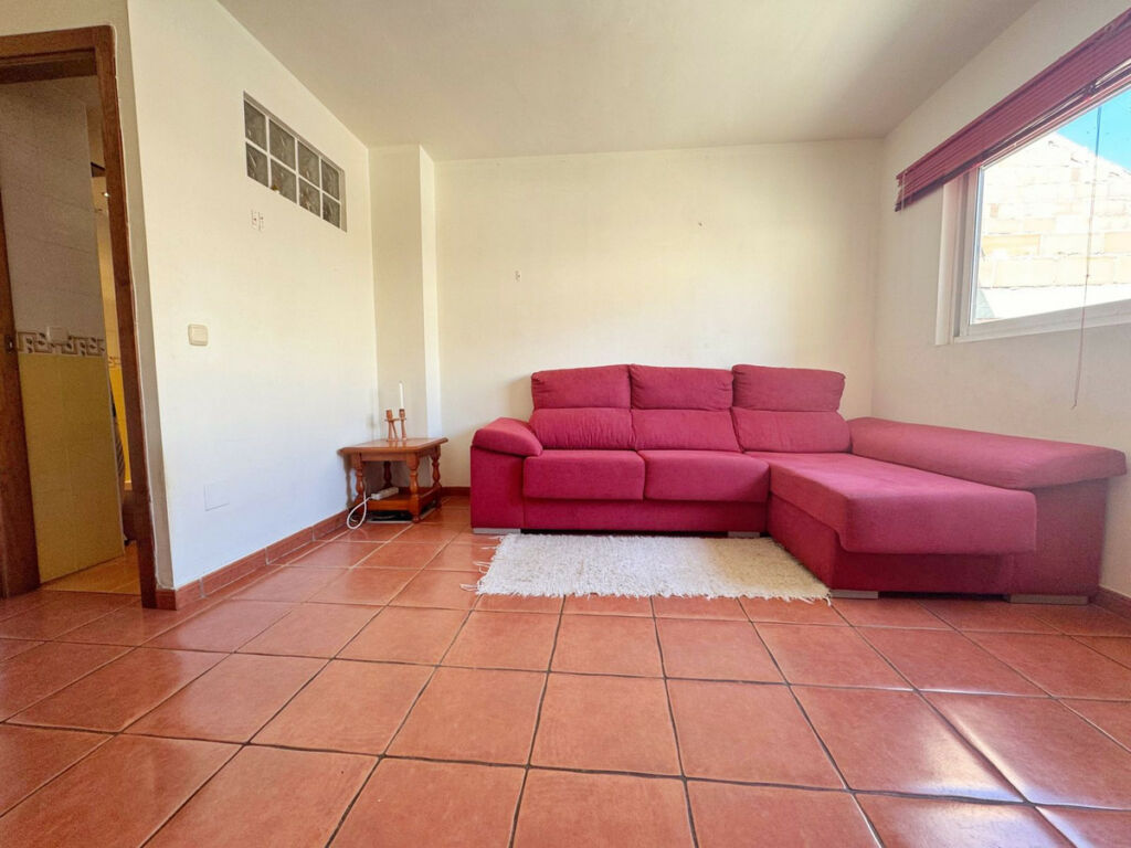 Top Floor Apartment Fuengirola Málaga - image 6