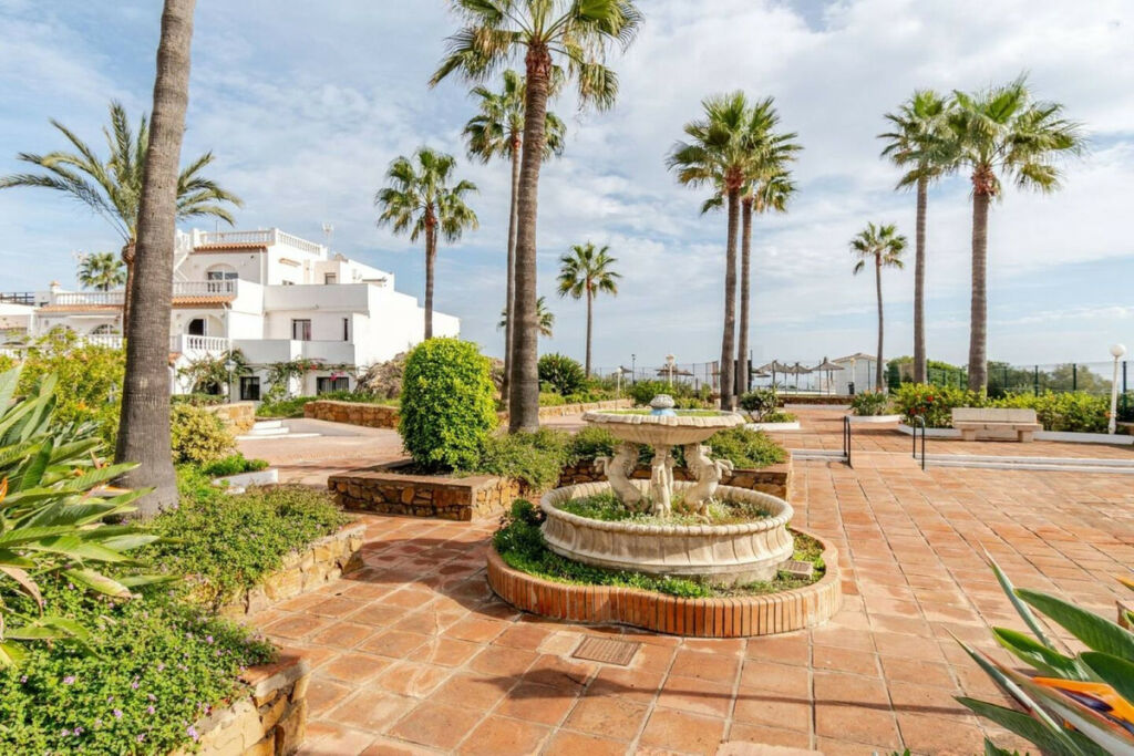 Townhouse Manilva Málaga - image 6